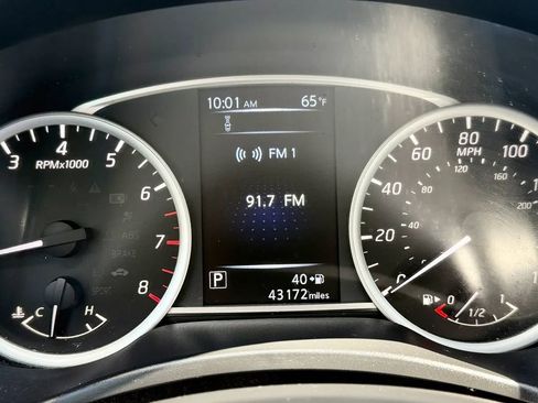 Used 2018 Nissan Sentra SV FWD image 15