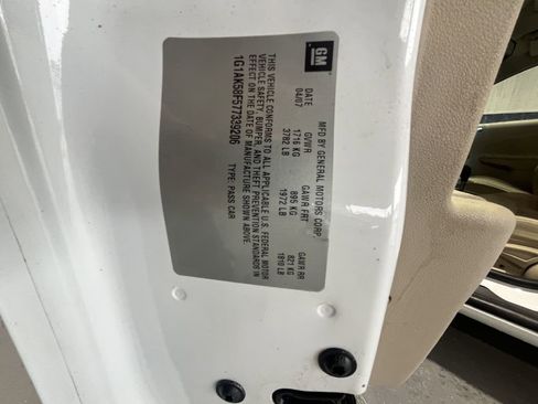 Used 2007 Chevrolet Cobalt LS w/ Enhanced Safety Package image 9