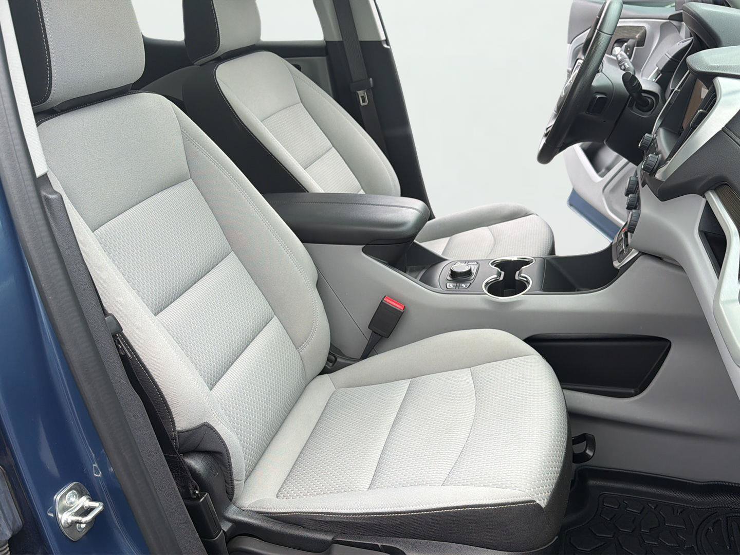 Certified 2024 GMC Terrain SLE w/ Driver Convenience Package FWD image 20