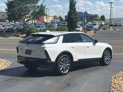 Used 2024 Cadillac Lyriq Sport AWD/4WD image 76