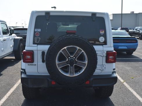 Used 2021 Jeep Wrangler Unlimited Sahara AWD/4WD image 4