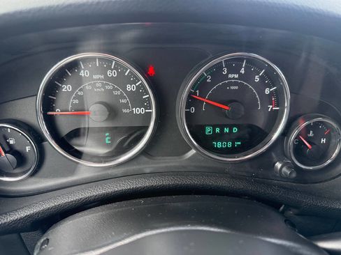 Used 2016 Jeep Wrangler Sport w/ Connectivity Group image 11