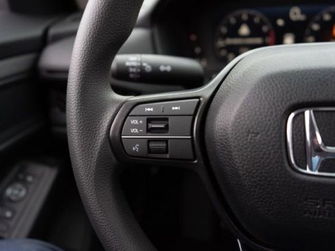 Used 2025 Honda Accord SE image 16