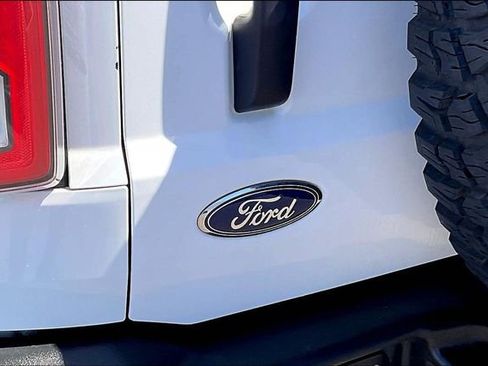 Used 2023 Ford Bronco Wildtrak image 29