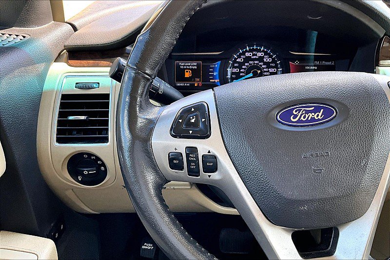 Used 2019 Ford Flex Limited w/ Equipment Group 301A FWD image 16