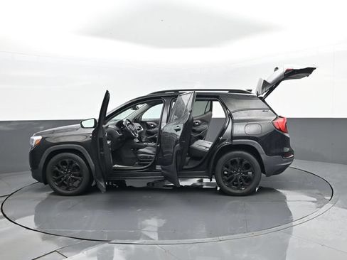 Used 2020 GMC Terrain SLT w/ Preferred Package AWD/4WD image 34