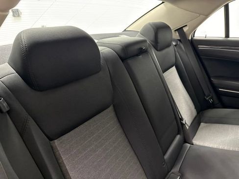 Used 2020 Chrysler 300 Touring w/ Sport Appearance Package RWD image 21