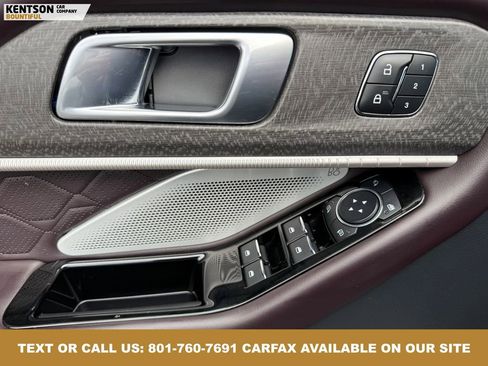 Used 2025 Ford Explorer Platinum w/ LUX Leather Package image 22