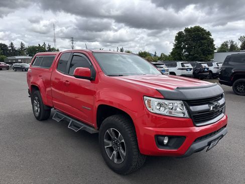 Used 2015 Chevrolet Colorado Z71 AWD/4WD image 6