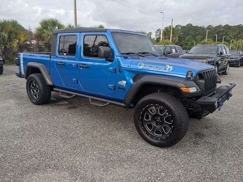 Used 2020 Jeep Gladiator Sport w/ Quick Order Package 24S AWD/4WD image 2