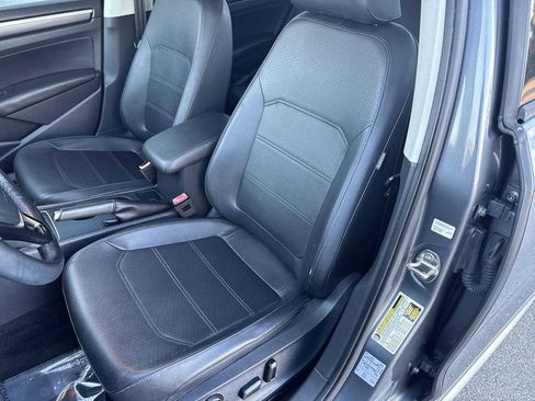 Used 2018 Volkswagen Passat 2.0T R-Line image 15