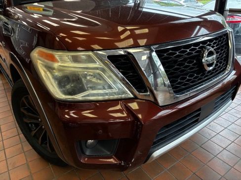 Used 2017 Nissan Armada Platinum w/ Interior Lighting Package RWD image 2