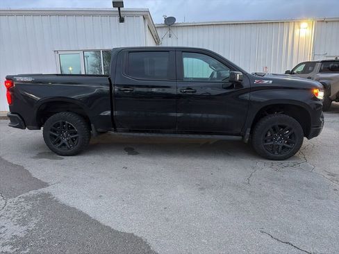 Used 2024 Chevrolet Silverado 1500 LT Trail Boss w/ LT Trail Boss Premium Package image 4