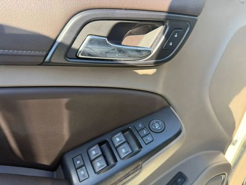 Used 2015 Chevrolet Suburban LTZ AWD/4WD image 12