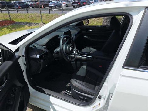 Used 2021 Nissan Altima 2.5 SR FWD image 7