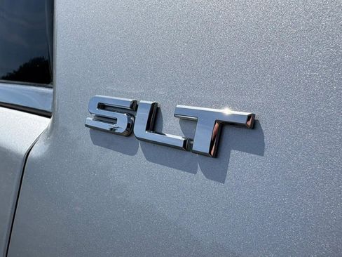Used 2016 GMC Acadia SLT AWD/4WD image 35