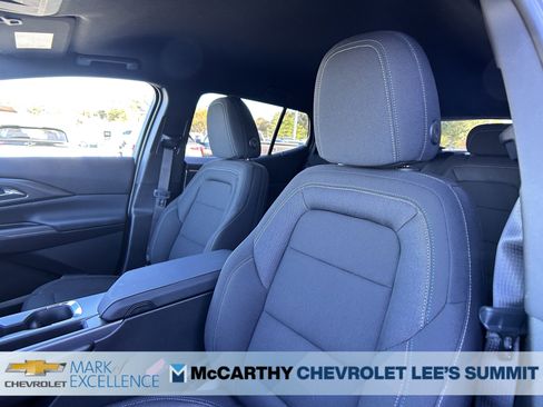 New 2026 Chevrolet Equinox EV LT w/ Comfort Package image 16