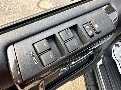 Used 2024 Toyota 4Runner TRD Off-Road Premium image 35