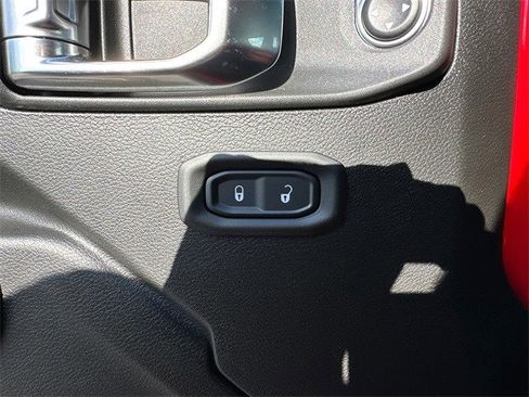 New 2025 Jeep Gladiator Sport image 33