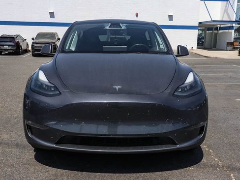 Used 2023 Tesla Model Y 2WD image 17