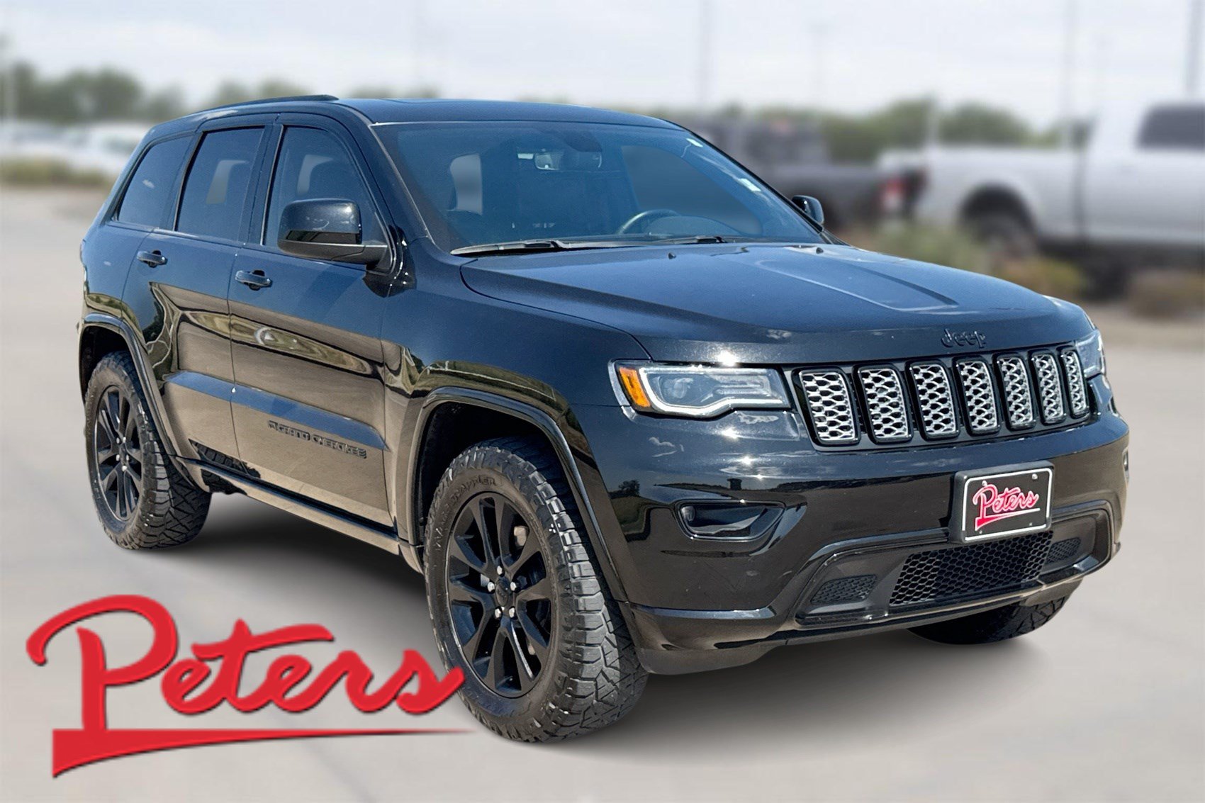 Used 2022 Jeep Grand Cherokee Laredo X RWD image 1