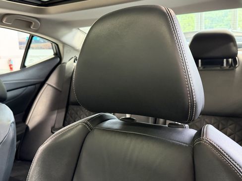 Used 2017 Nissan Maxima Platinum w/ Medallion Package FWD image 31
