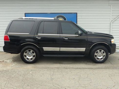 Used 2008 Lincoln Navigator 2WD image 28