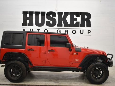 Used 2015 Jeep Wrangler Unlimited Sahara w/ Connectivity Group image 2