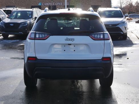 Used 2020 Jeep Cherokee Latitude w/ Cold Weather Group image 6