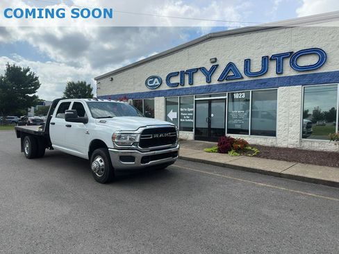 Used 2024 RAM 3500 Tradesman w/ Chrome Appearance Group AWD/4WD image 1