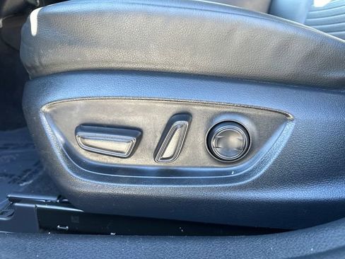 Used 2024 Toyota Camry SE image 24