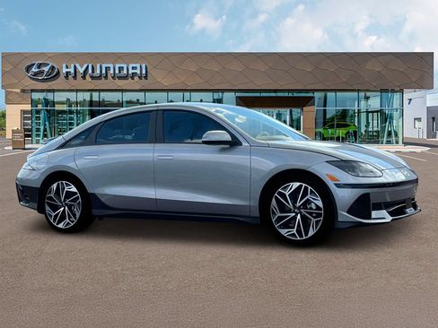 New 2025 Hyundai Ioniq 6 SEL RWD image 10