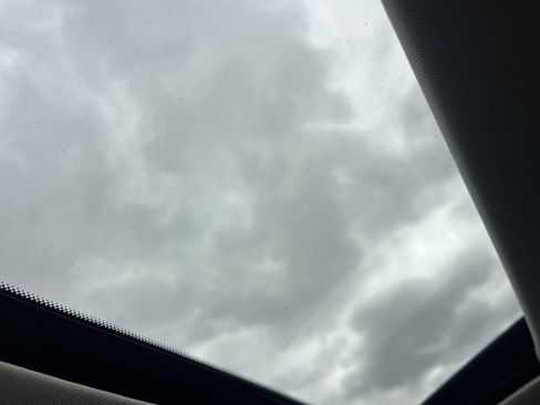 Used 2025 INFINITI QX60 Luxe w/ Vision Package image 13