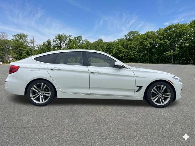 Used 2018 BMW 330i Gran Turismo xDrive AWD/4WD image 9