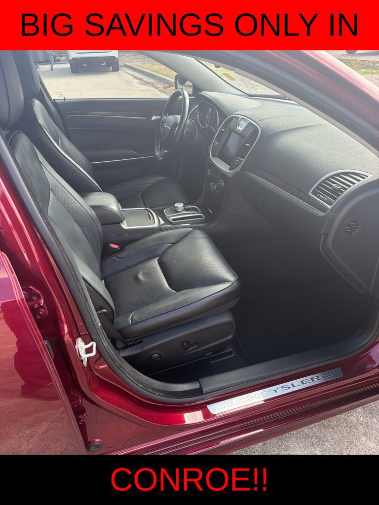 Used 2022 Chrysler 300 Touring L w/ Popular Equipment Group RWD image 12
