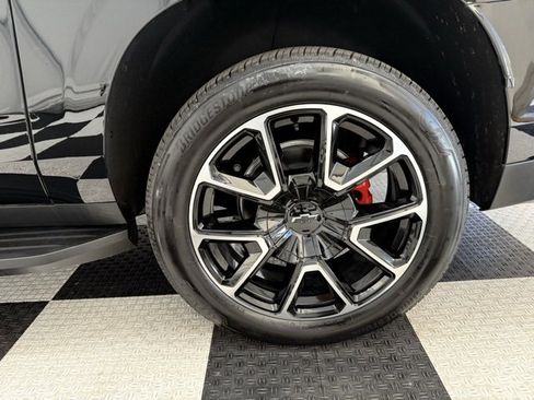 New 2025 Chevrolet Suburban RST w/ RST Capability Package image 13