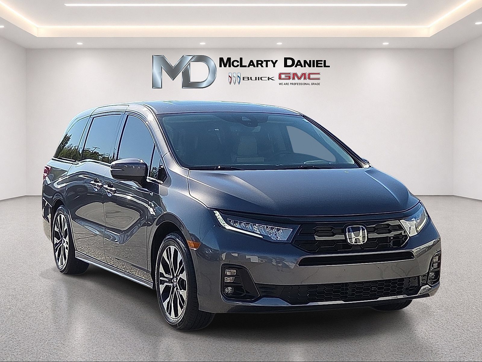 Used 2025 Honda Odyssey Elite image 1