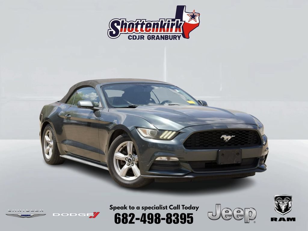 Used 2015 Ford Mustang Convertible RWD image 1