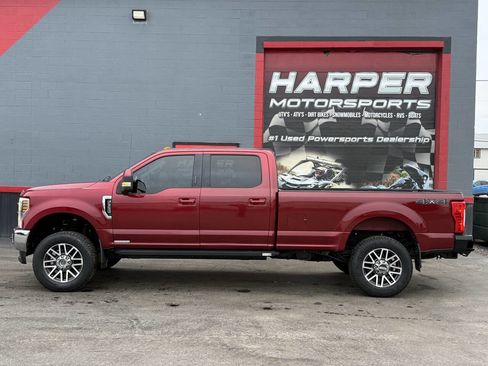 Used 2019 Ford F350 Lariat w/ Lariat Value Package image 11