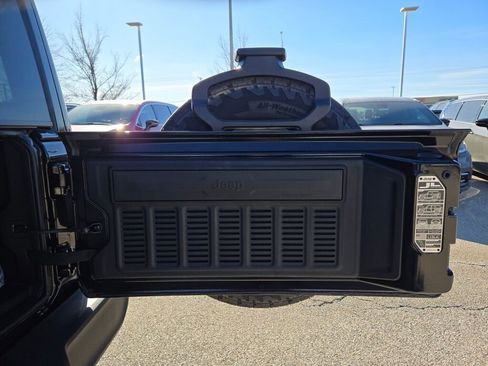 New 2025 Jeep Wrangler Sport S image 15