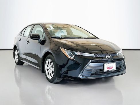 New 2026 Toyota Corolla LE FWD image 3