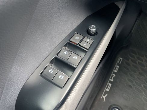 Used 2020 Toyota Camry XLE FWD image 26