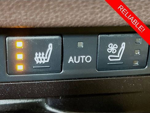 Used 2021 Lexus ES 300h 300h w/ Premium Package image 19