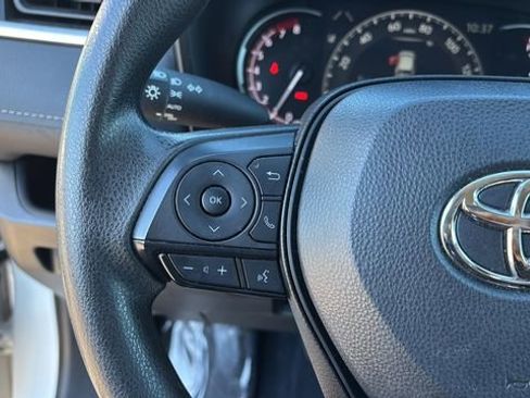 Used 2024 Toyota RAV4 XLE image 22