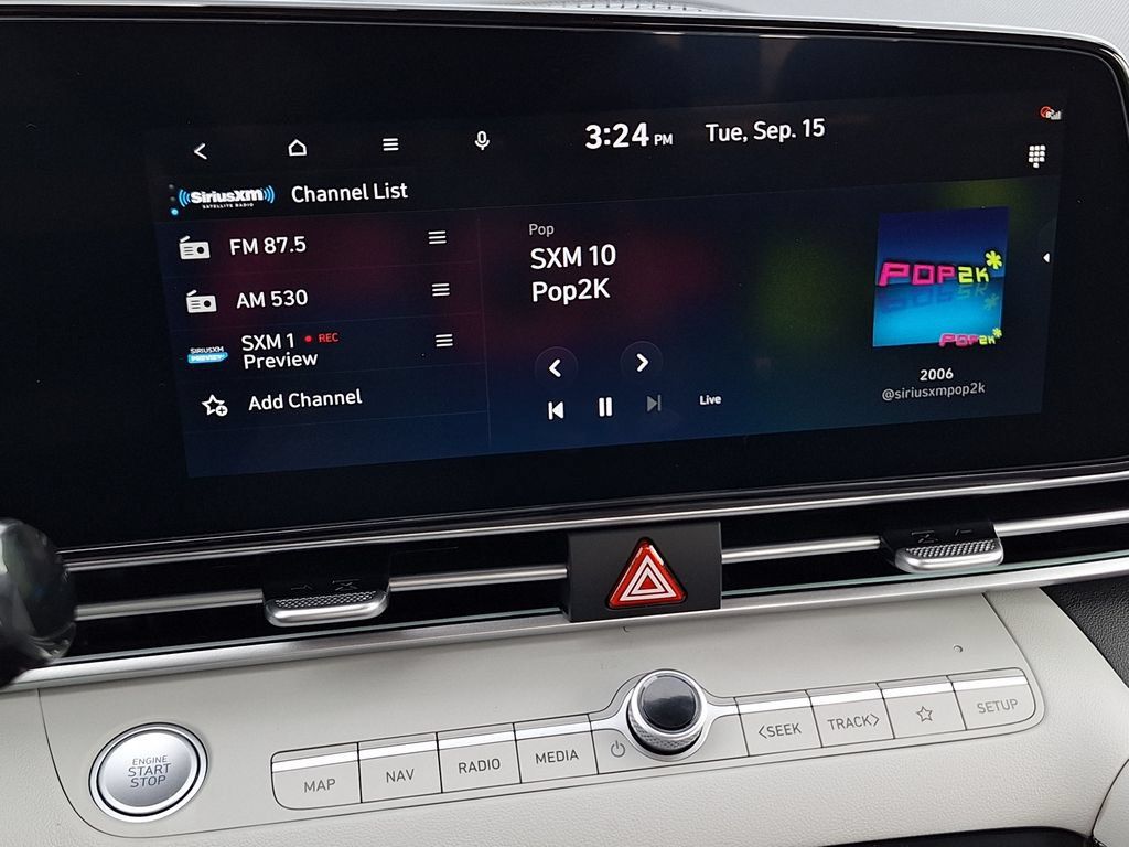 New 2026 Hyundai Elantra Limited FWD image 19