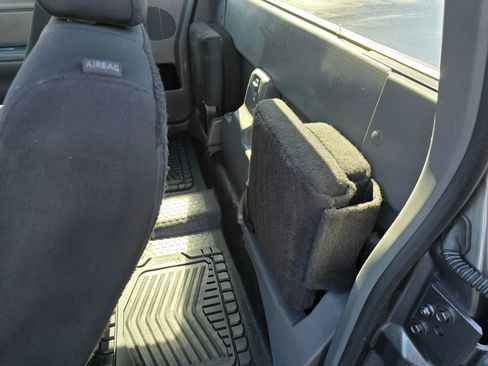 Used 2010 Ford Ranger XLT image 15