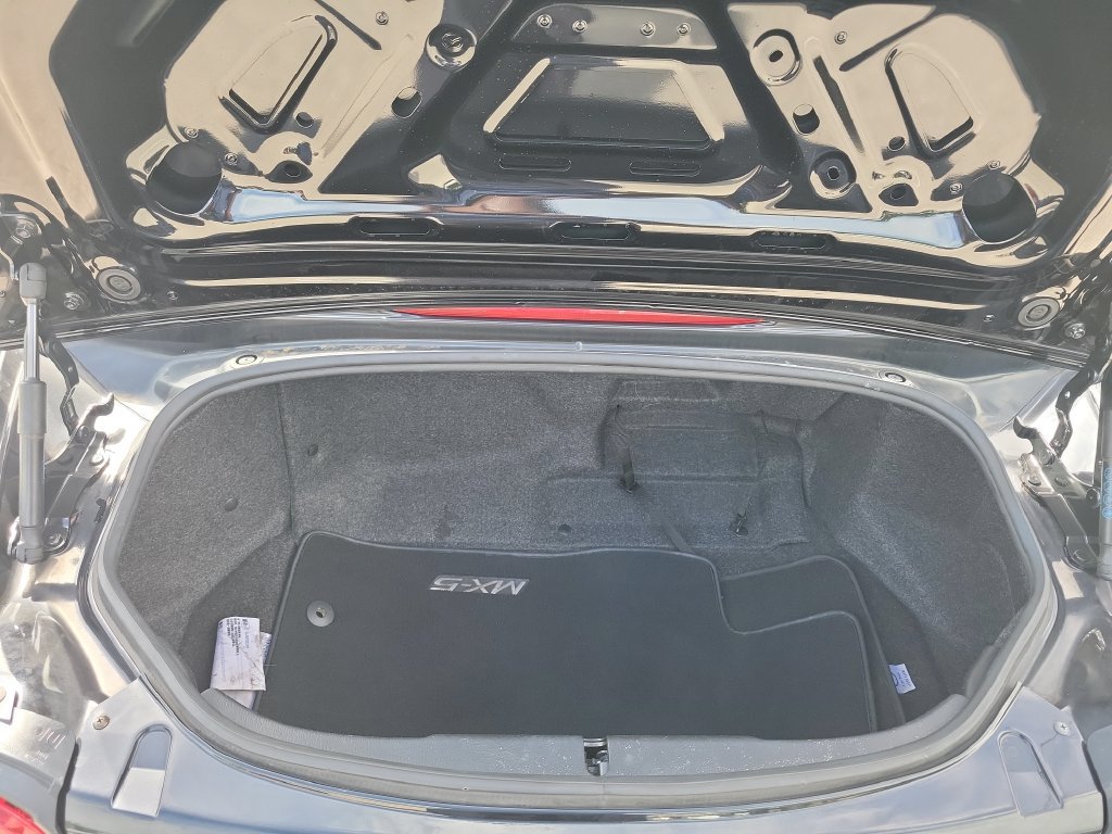Used 2019 MAZDA MX-5 Miata Sport w/ I-ACTIVSENSE Sport Package RWD image 25