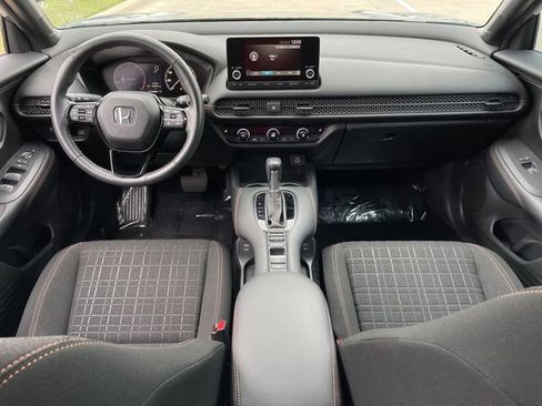 Certified 2024 Honda HR-V Sport image 10
