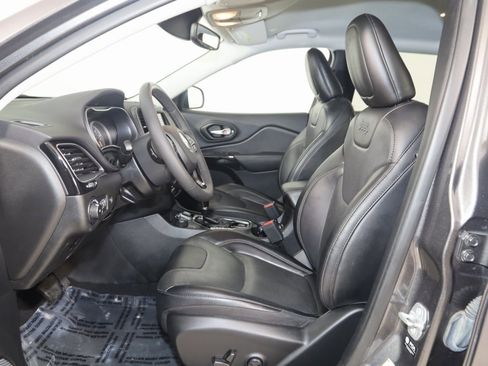 Used 2023 Jeep Cherokee Altitude Lux image 11