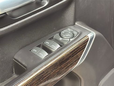 Used 2021 GMC Sierra 1500 Elevation image 11